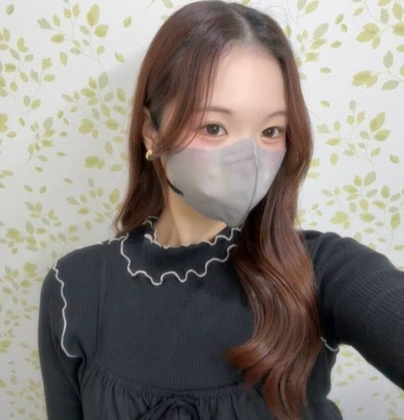 FC2-PPV-4812512 [Completely amateur] A shy and super cute 19-year-old college girl with an amazing figure. She's weak to pressure and ends up getting a massive creampie...